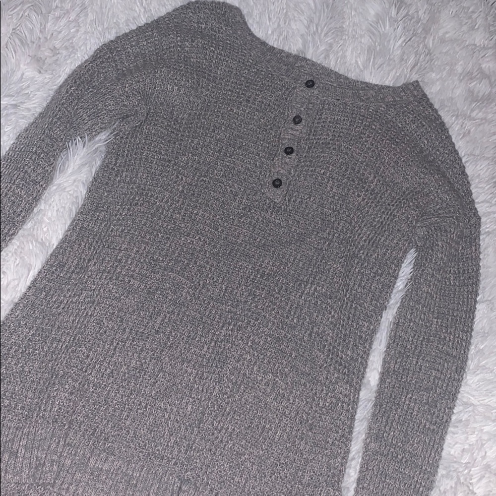 American Eagle grey sweater